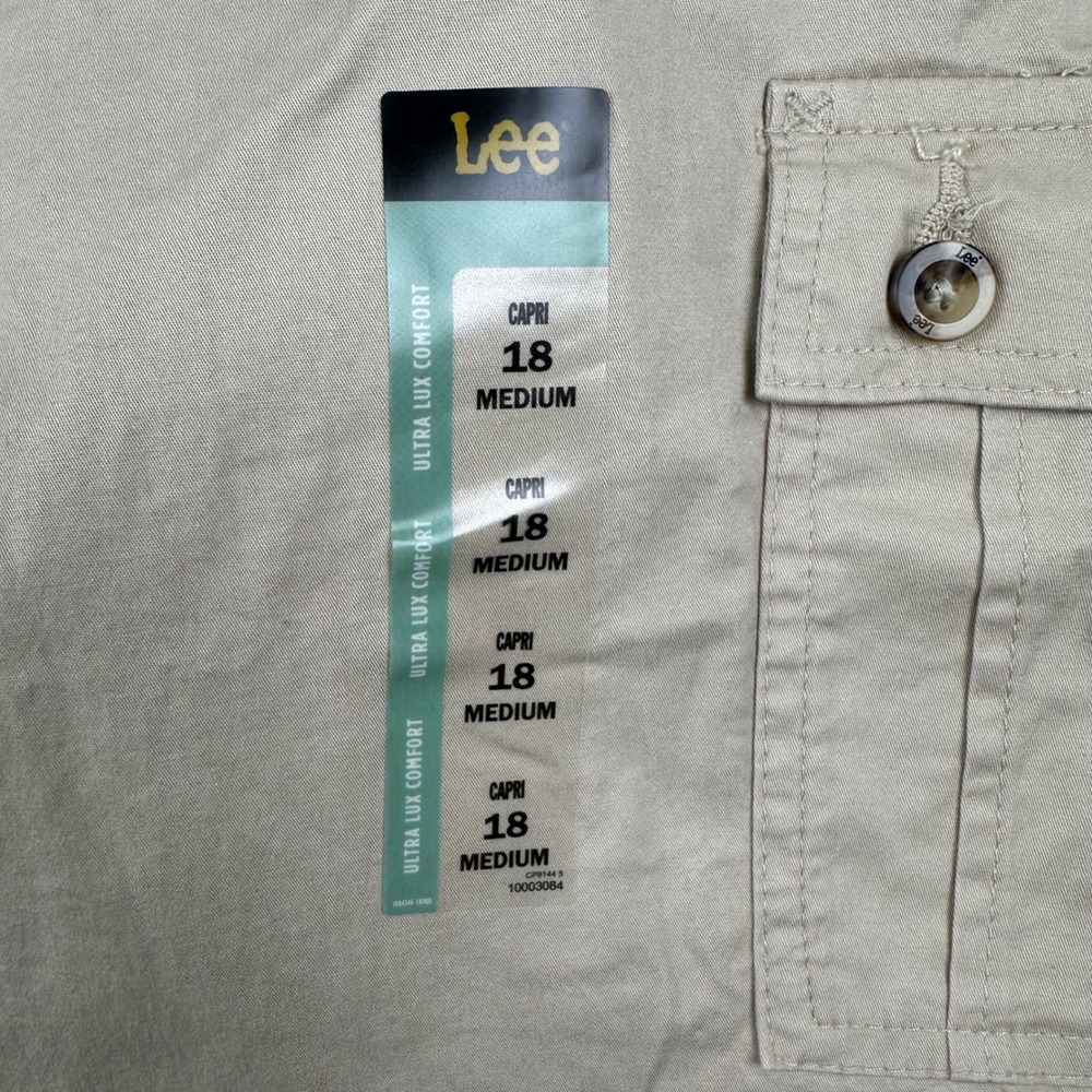 Lee Capri Pants Womens 18M Ultra Lux Comfort Pioneer Beige NWT Utility - Picture 8 of 15